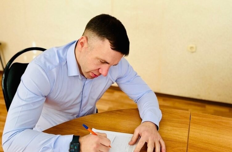 В Тверской области продолжается сбор подписей в поддержку выдвижения кандидатом в президенты Владимира Путина