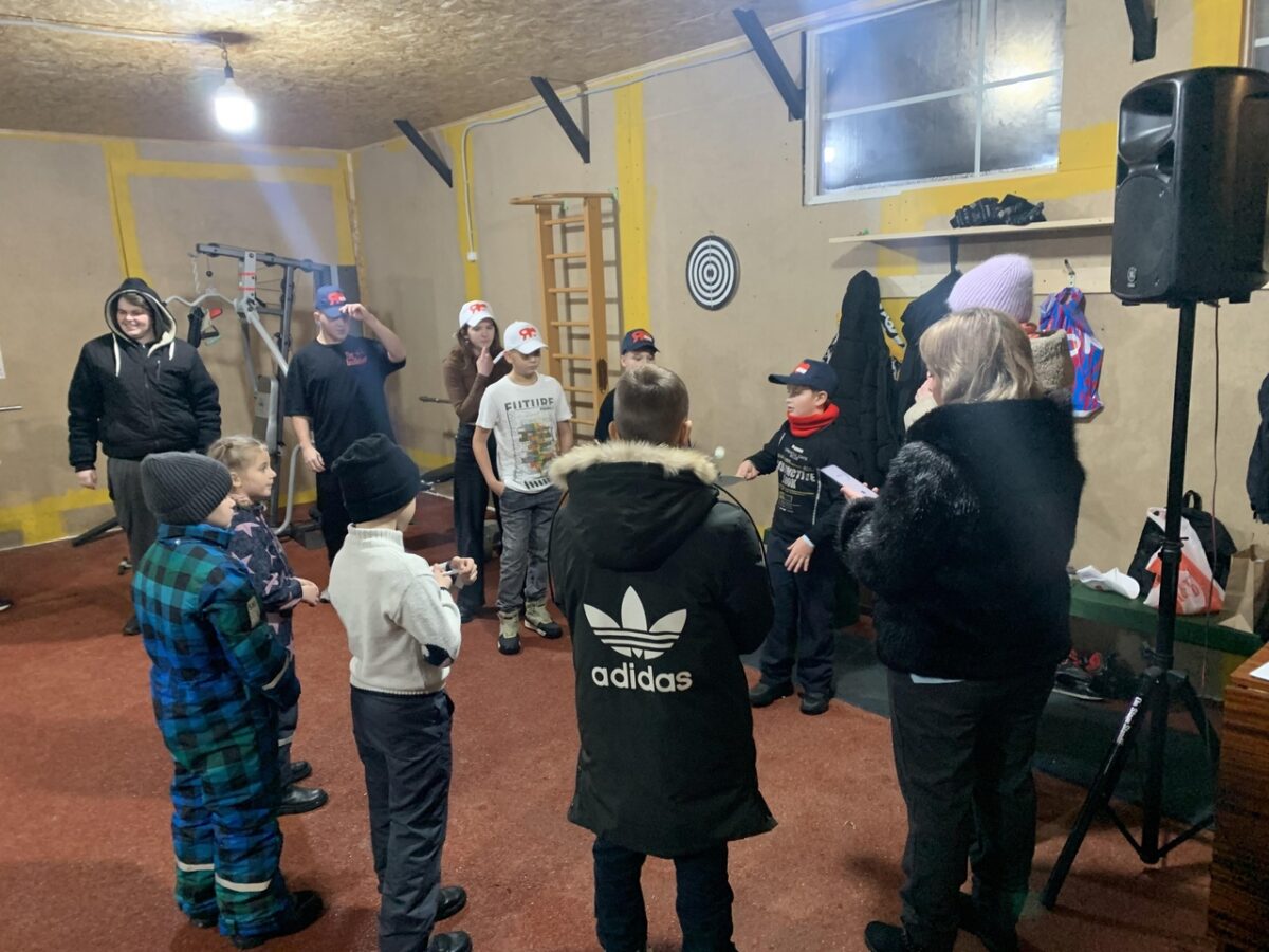 В Вышнем Волочке открыли новую крытую спортивную площадку В Вышнем Волочке открыли новую крытую спортивную площадку