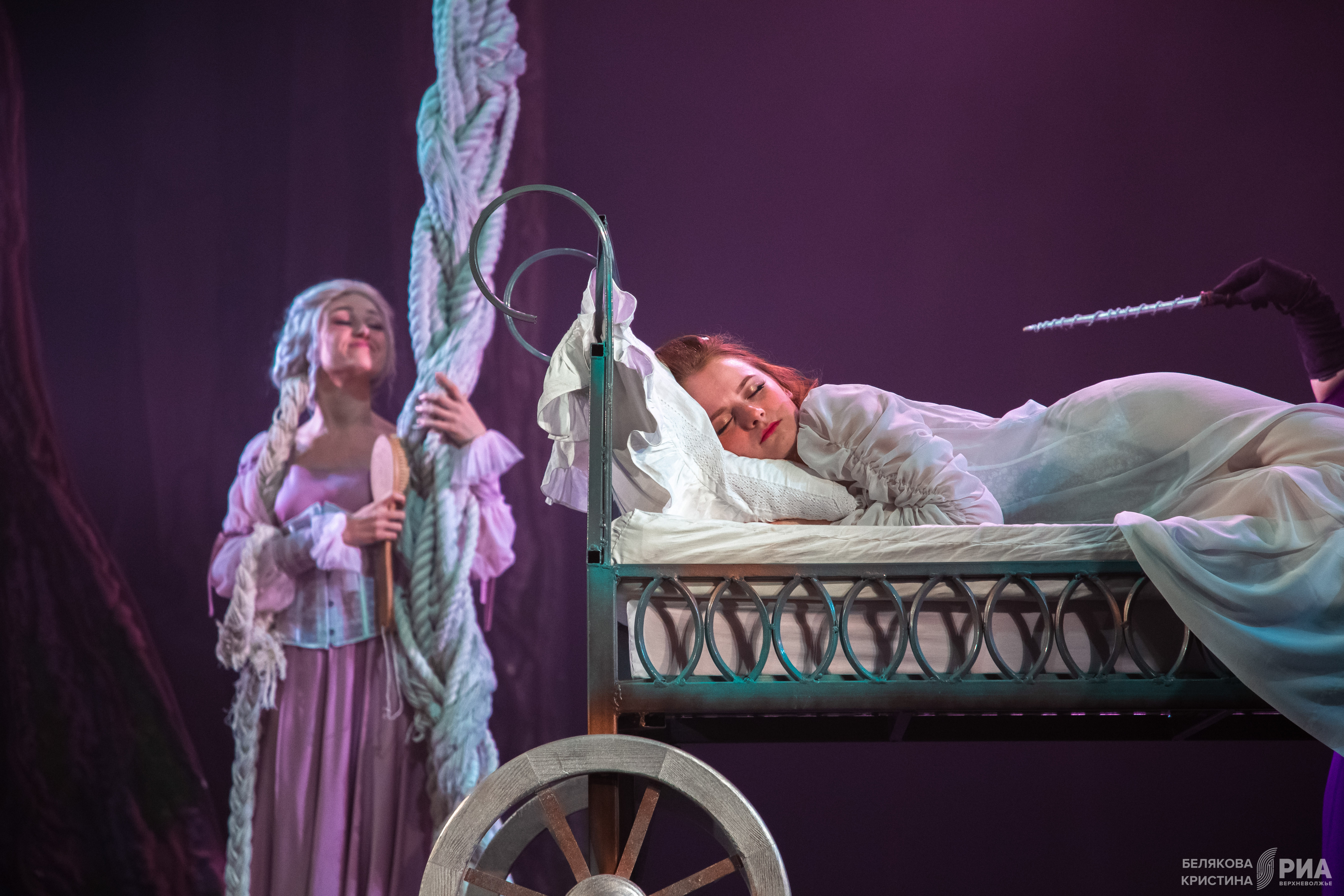 Куда пропал прекрасный принц: Пять принцесс меняют свою судьбу в Тверском ТЮЗе Куда пропал прекрасный принц: Пять принцесс меняют свою судьбу в Тверском ТЮЗе