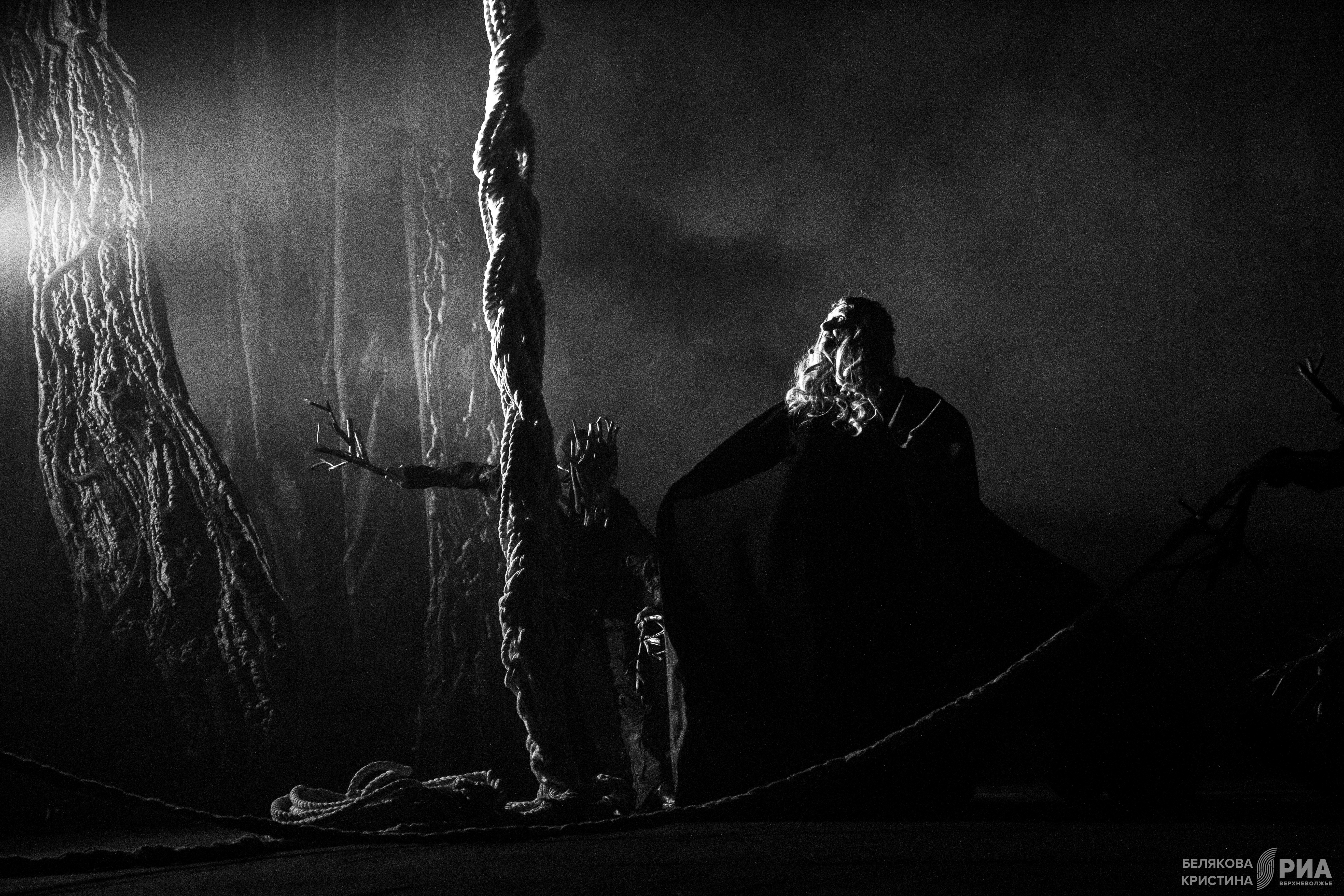 Куда пропал прекрасный принц: Пять принцесс меняют свою судьбу в Тверском ТЮЗе Куда пропал прекрасный принц: Пять принцесс меняют свою судьбу в Тверском ТЮЗе