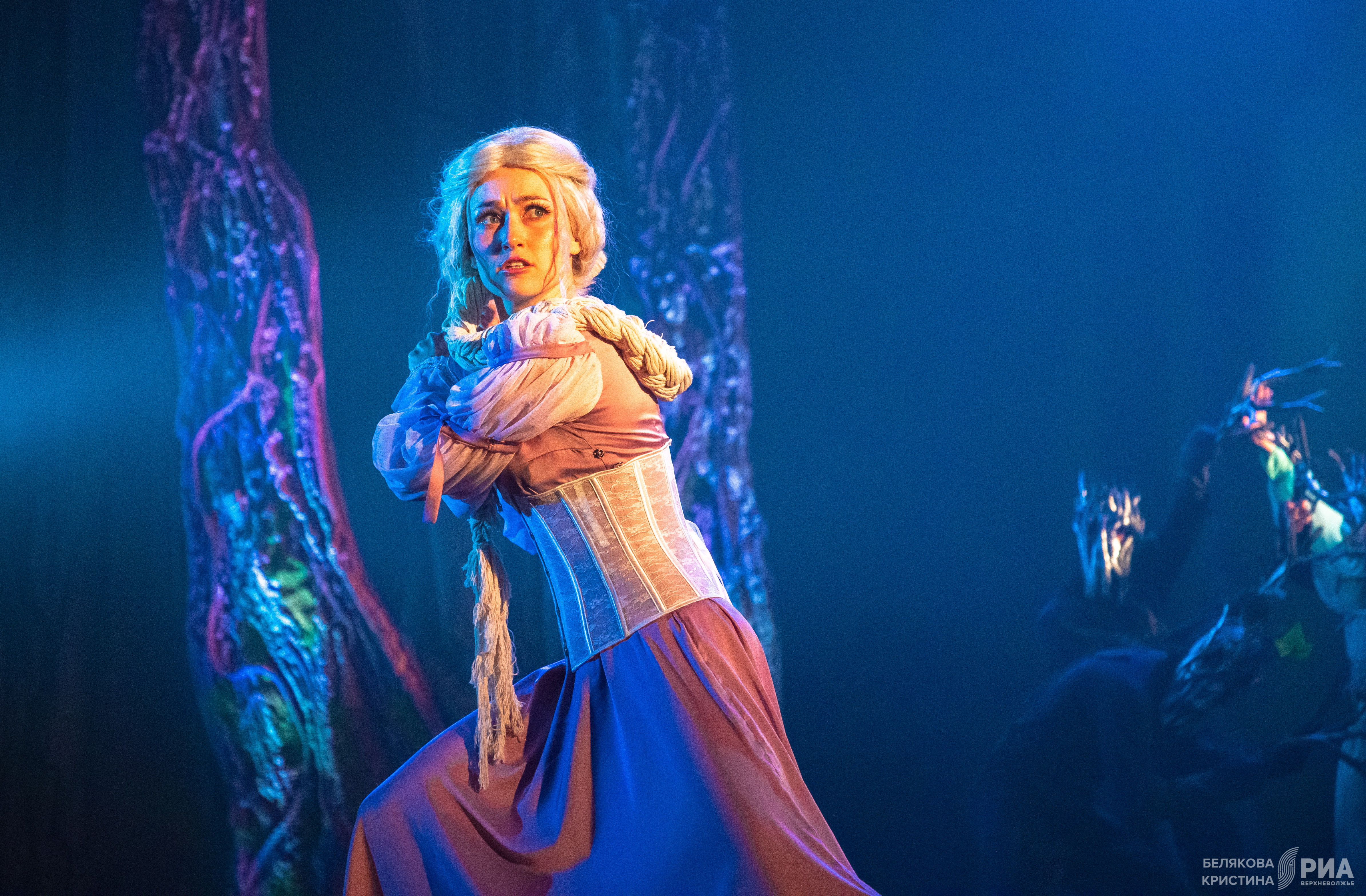 Куда пропал прекрасный принц: Пять принцесс меняют свою судьбу в Тверском ТЮЗе Куда пропал прекрасный принц: Пять принцесс меняют свою судьбу в Тверском ТЮЗе