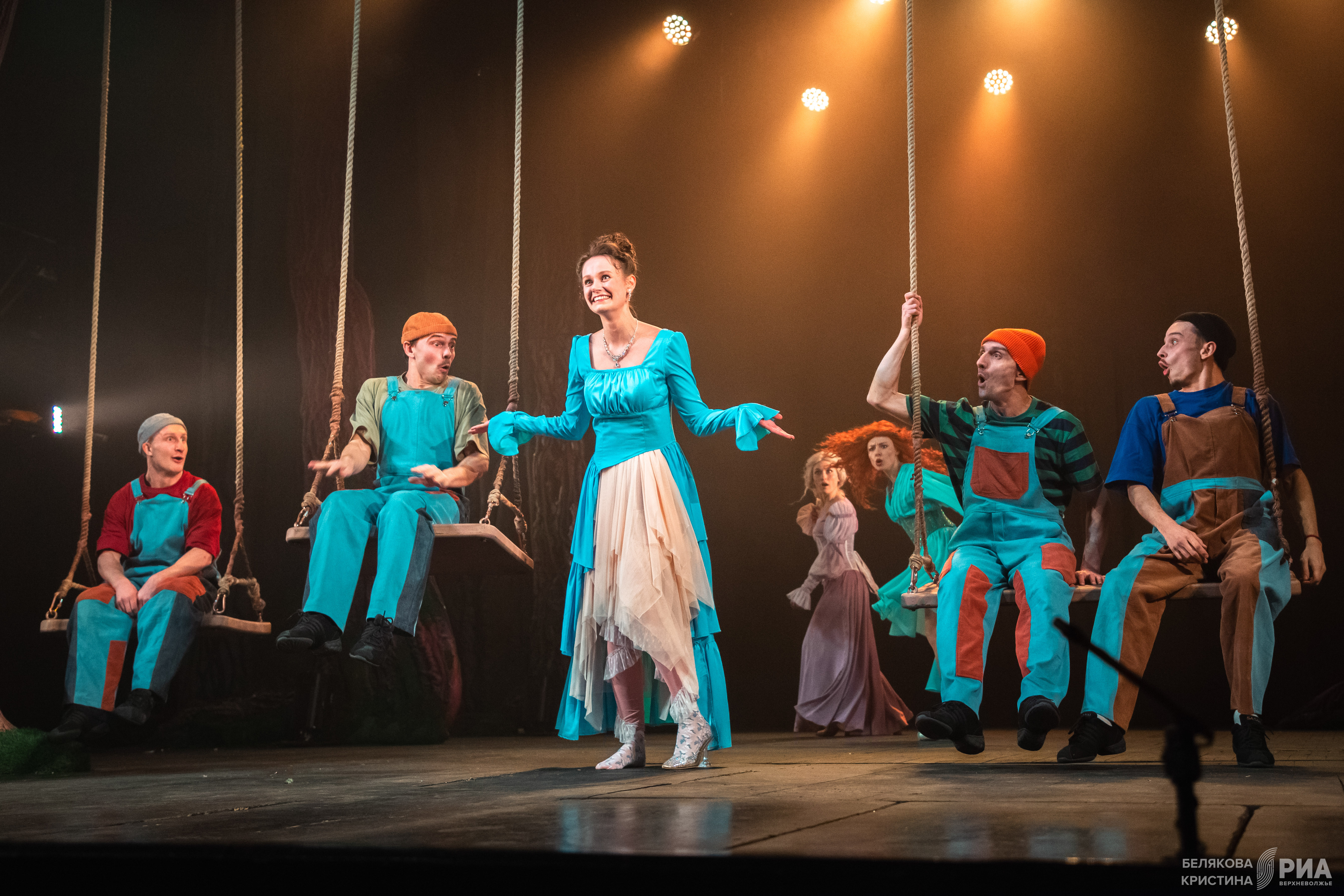 Куда пропал прекрасный принц: Пять принцесс меняют свою судьбу в Тверском ТЮЗе Куда пропал прекрасный принц: Пять принцесс меняют свою судьбу в Тверском ТЮЗе