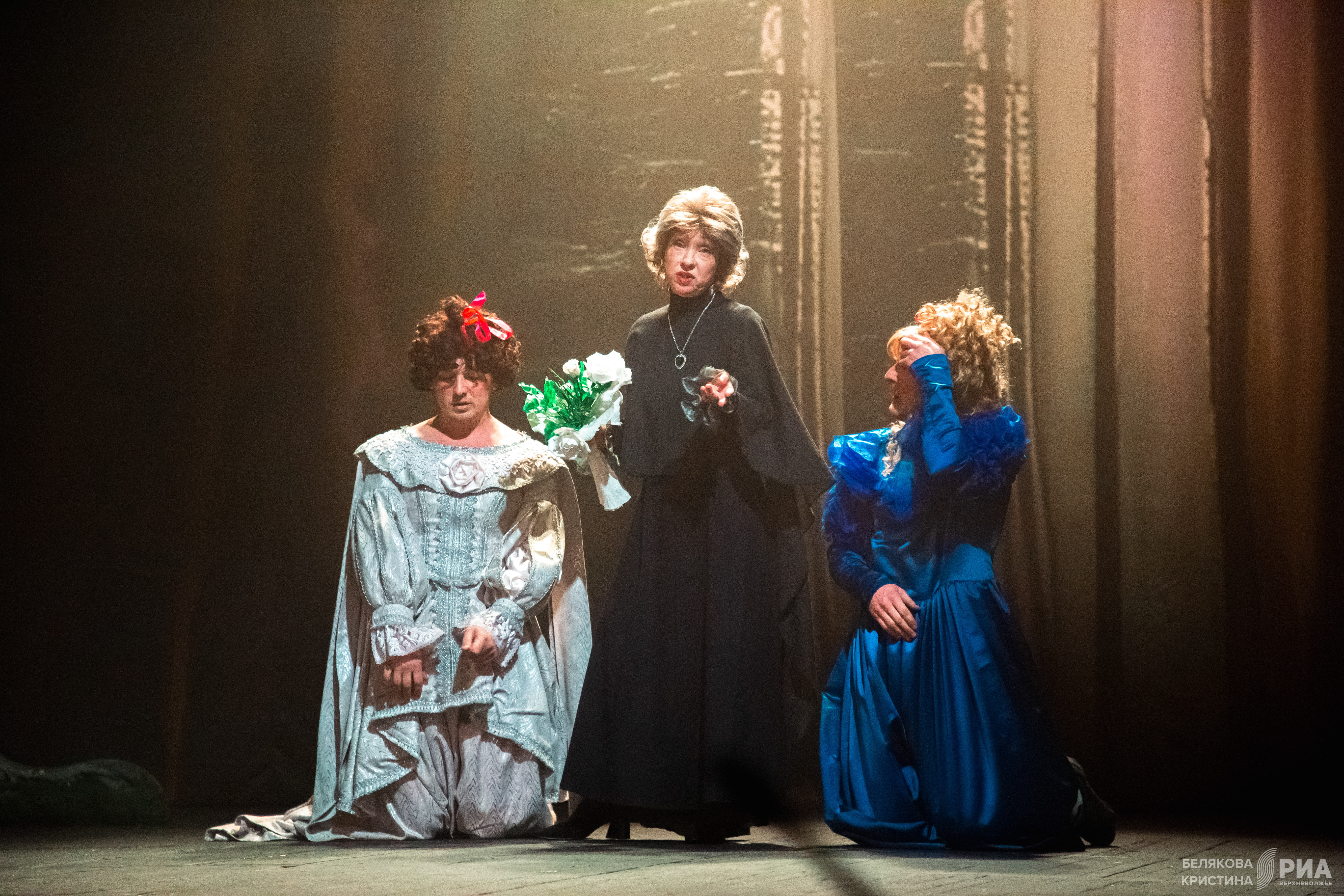 Куда пропал прекрасный принц: Пять принцесс меняют свою судьбу в Тверском ТЮЗе Куда пропал прекрасный принц: Пять принцесс меняют свою судьбу в Тверском ТЮЗе