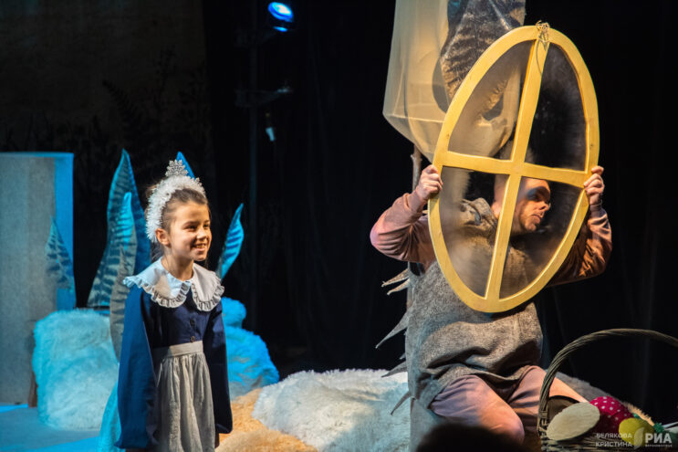 За зимними звездами: Тверской театр драмы подготовил для малышей сказку о том самом Ежике