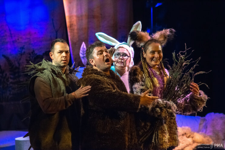 За зимними звездами: Тверской театр драмы подготовил для малышей сказку о том самом Ежике