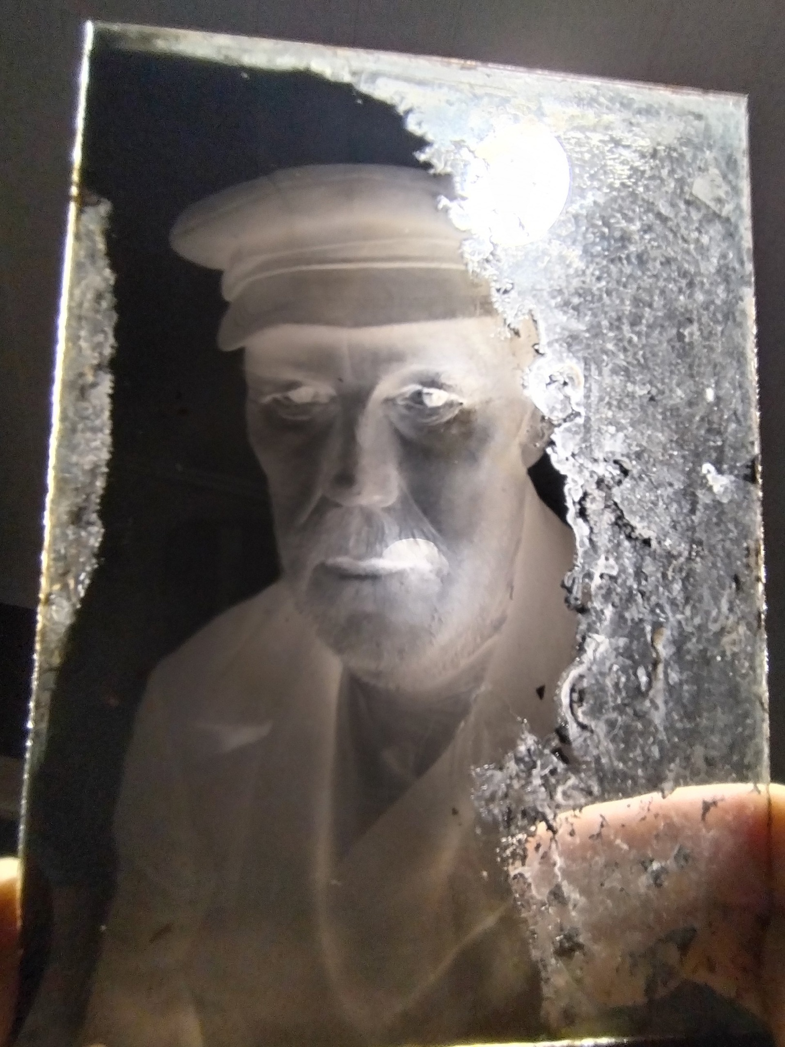 Музей гвоздарей в Тверской области получил уникальные снимки Ивана Дмитриевича Тюрькина Музей гвоздарей в Тверской области получил уникальные снимки Ивана Дмитриевича Тюрькина