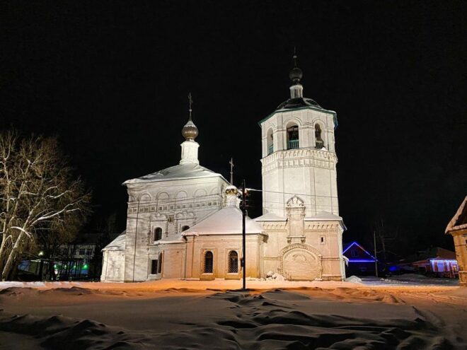 Специалисты «Тверьэнерго» обеспечили архитектурную подсветку храмов Торопца к 950-летию города