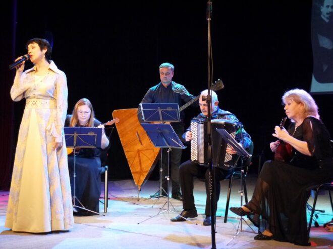 Ансамбль народной музыки «КалиНА-Арт» из Твери прошел в финал Всероссийского конкурса Ансамбль народной музыки «КалиНА-Арт» из Твери прошел в финал Всероссийского конкурса