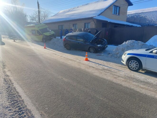 В ДТП со "скорой" в Твери пострадал пассажир иномарки В ДТП со "скорой" в Твери пострадал пассажир иномарки