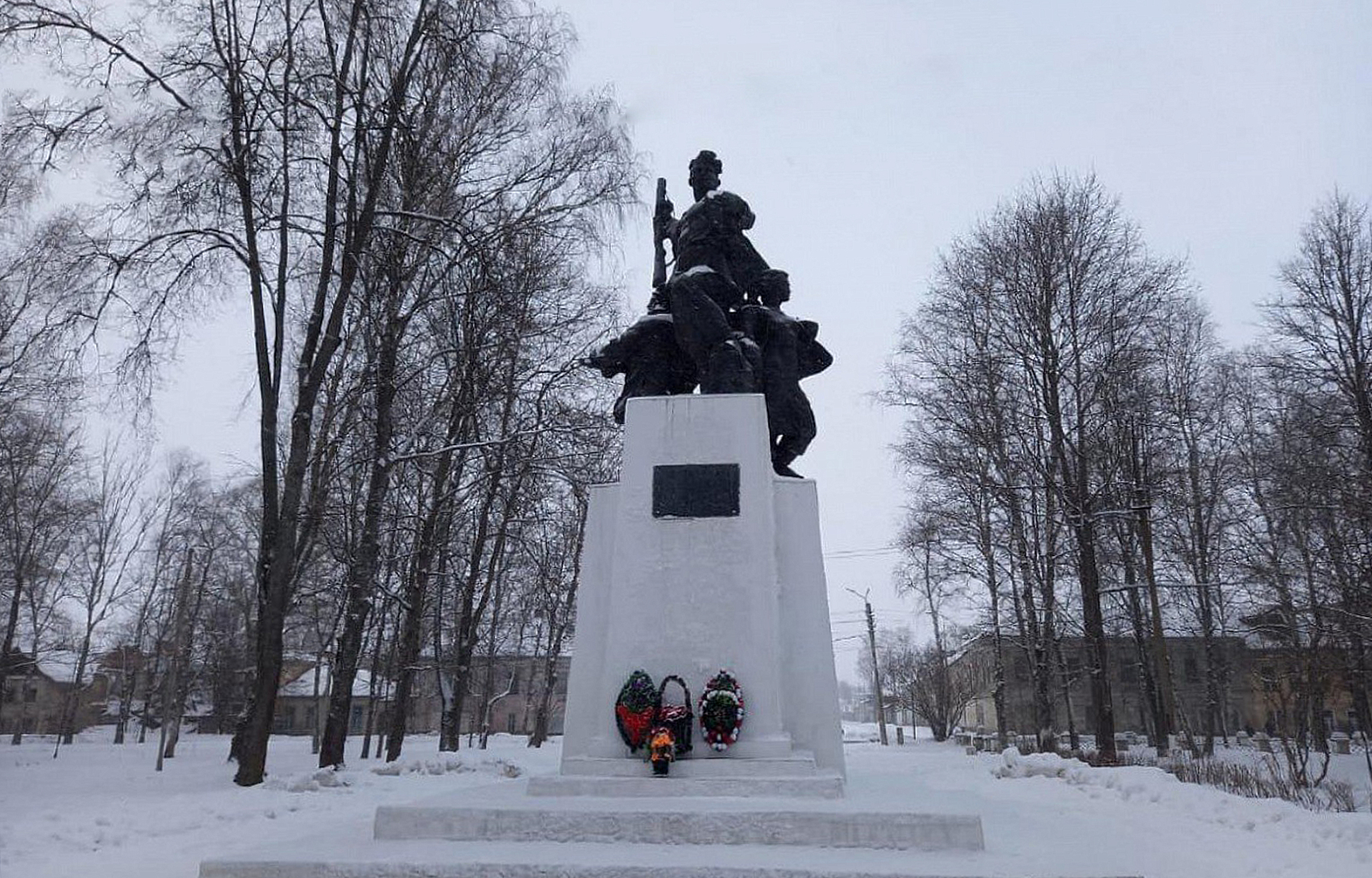 В Осташковском округе отмечают 82-летие освобождения территории от немецко-фашистских захватчиков В Осташковском округе отмечают 82-летие освобождения территории от немецко-фашистских захватчиков