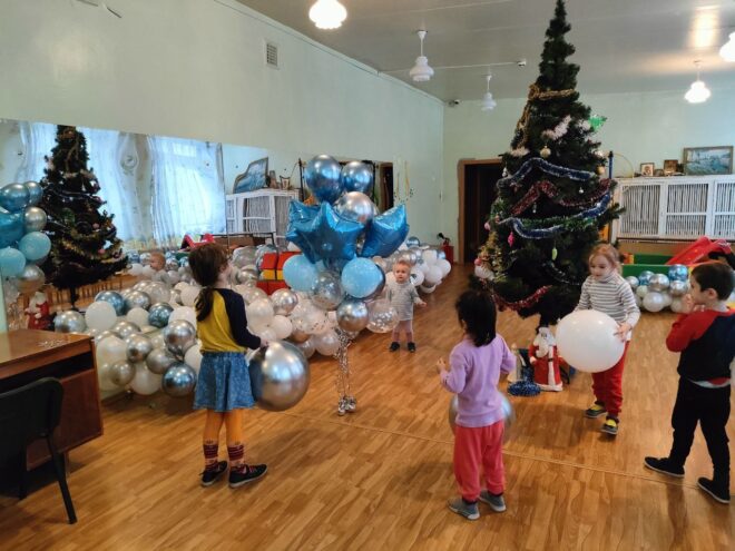 Энергетики «Тверьэнерго» организовали предновогоднюю благотворительную акцию для пациентов детского противотуберкулезного санатория