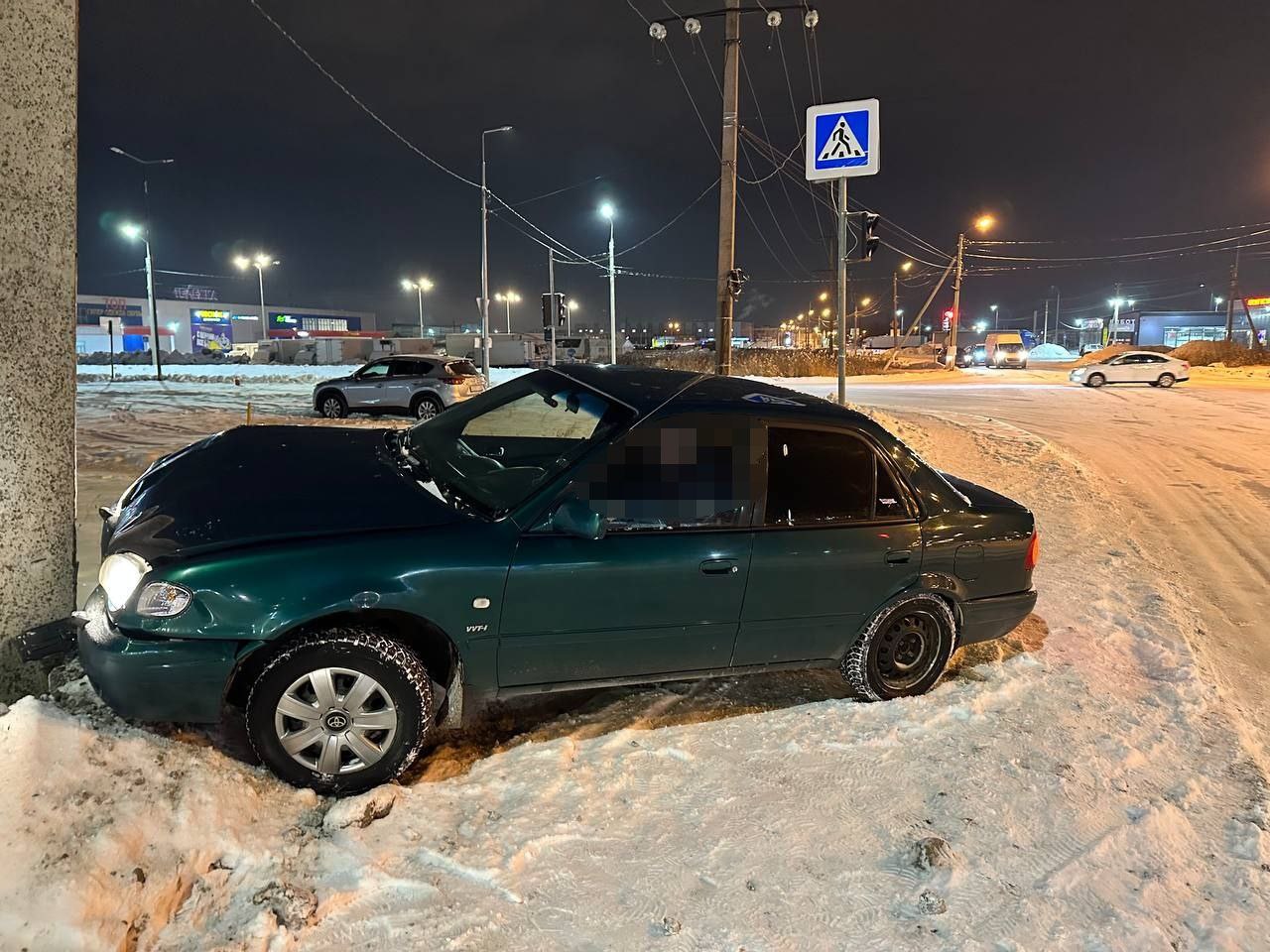 В Твери сбили 16-летнего пешехода, который вышел на дорогу на красный свет