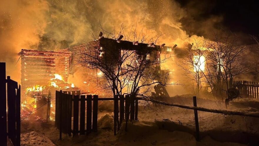Трое детей погибли при пожаре в Тверской области Трое детей погибли при пожаре в Тверской области