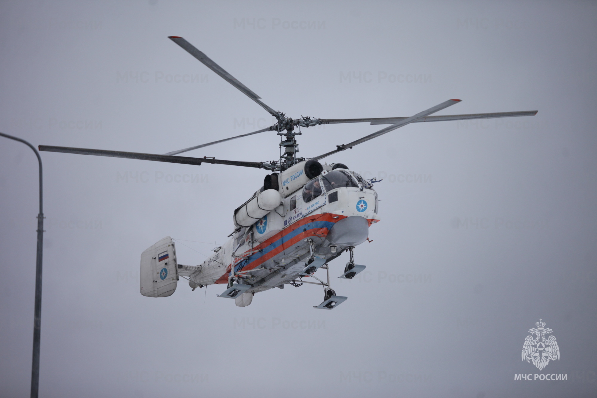 Вертолет МЧС России совершил вылет к больному в Тверскую область