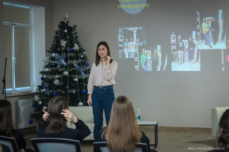 Юные блогеры из Твери узнали о функциях речи и подкастах Юные блогеры из Твери узнали о функциях речи и подкастах