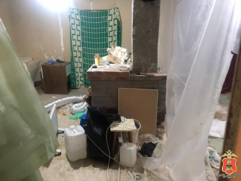 В деревне Тверской области ликвидировали нарколабораторию В деревне Тверской области ликвидировали нарколабораторию