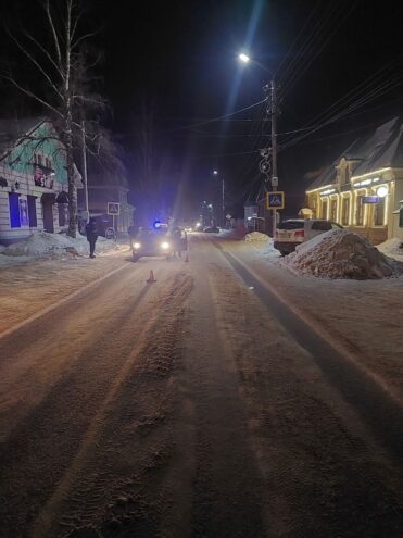 В Осташкове автомобиль сбил несовершеннолетнего В Осташкове автомобиль сбил несовершеннолетнего