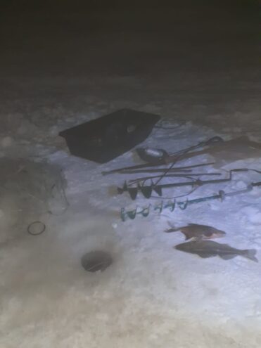 В Тверской области на озере Селигер незаконно вылавливали рыбу В Тверской области на озере Селигер незаконно вылавливали рыбу