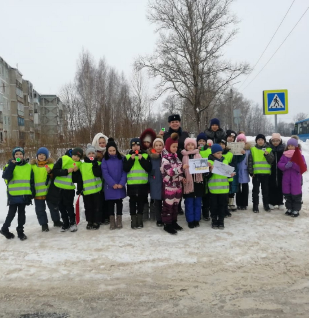 Ржевские инспекторы провели акцию "Пешеход на переход" Ржевские инспекторы провели акцию "Пешеход на переход"