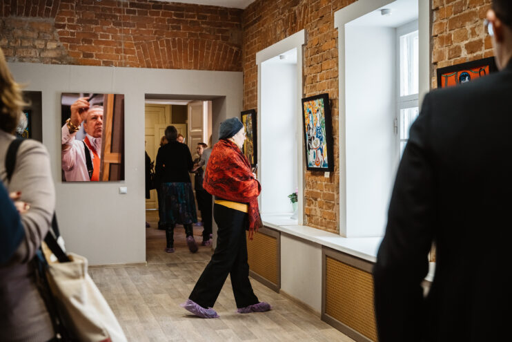 Жители Твери могут познакомиться с эмалью Зубара Церетели Жители Твери могут познакомиться с эмалью Зубара Церетели