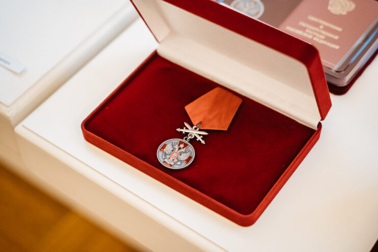 Игорь Руденя накануне Дня защитника Отечества вручил государственные и региональные награды жителям Тверской области