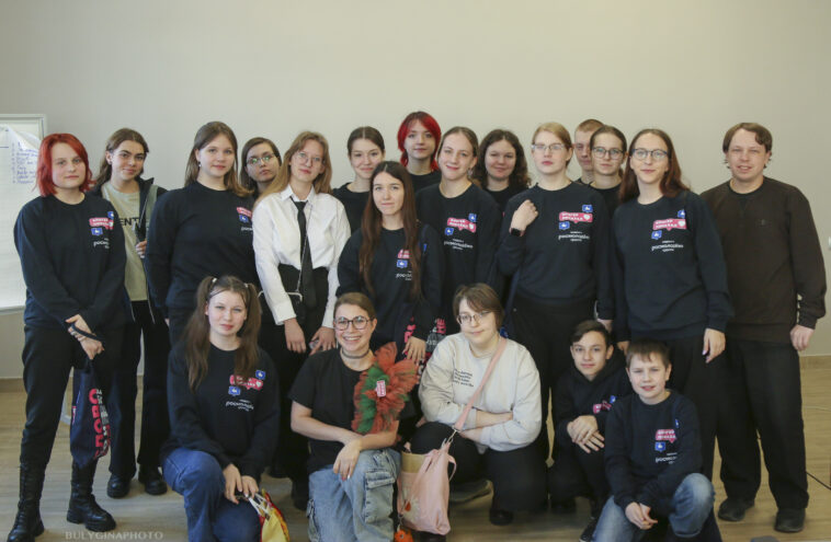 Известный блогер провела занятие для детей в Твери Известный блогер провела занятие для детей в Твери