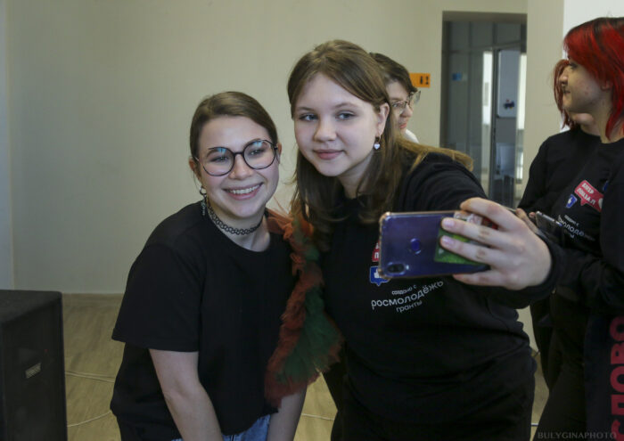 Известный блогер провела занятие для детей в Твери Известный блогер провела занятие для детей в Твери