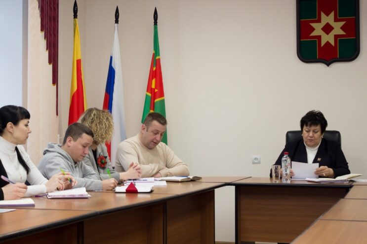 В Лихославле вручили членские билеты новым участникам РВИО В Лихославле вручили членские билеты новым участникам РВИО