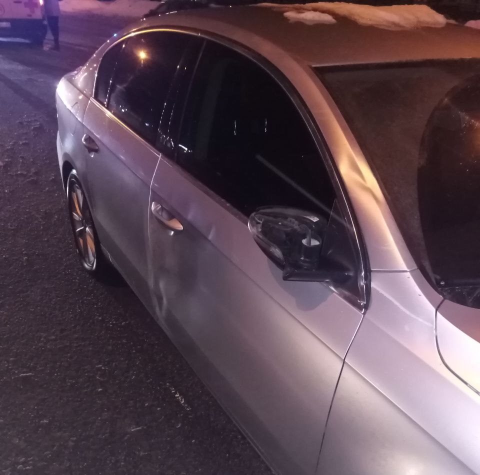 В Твери велосипедист врезался в автомобиль