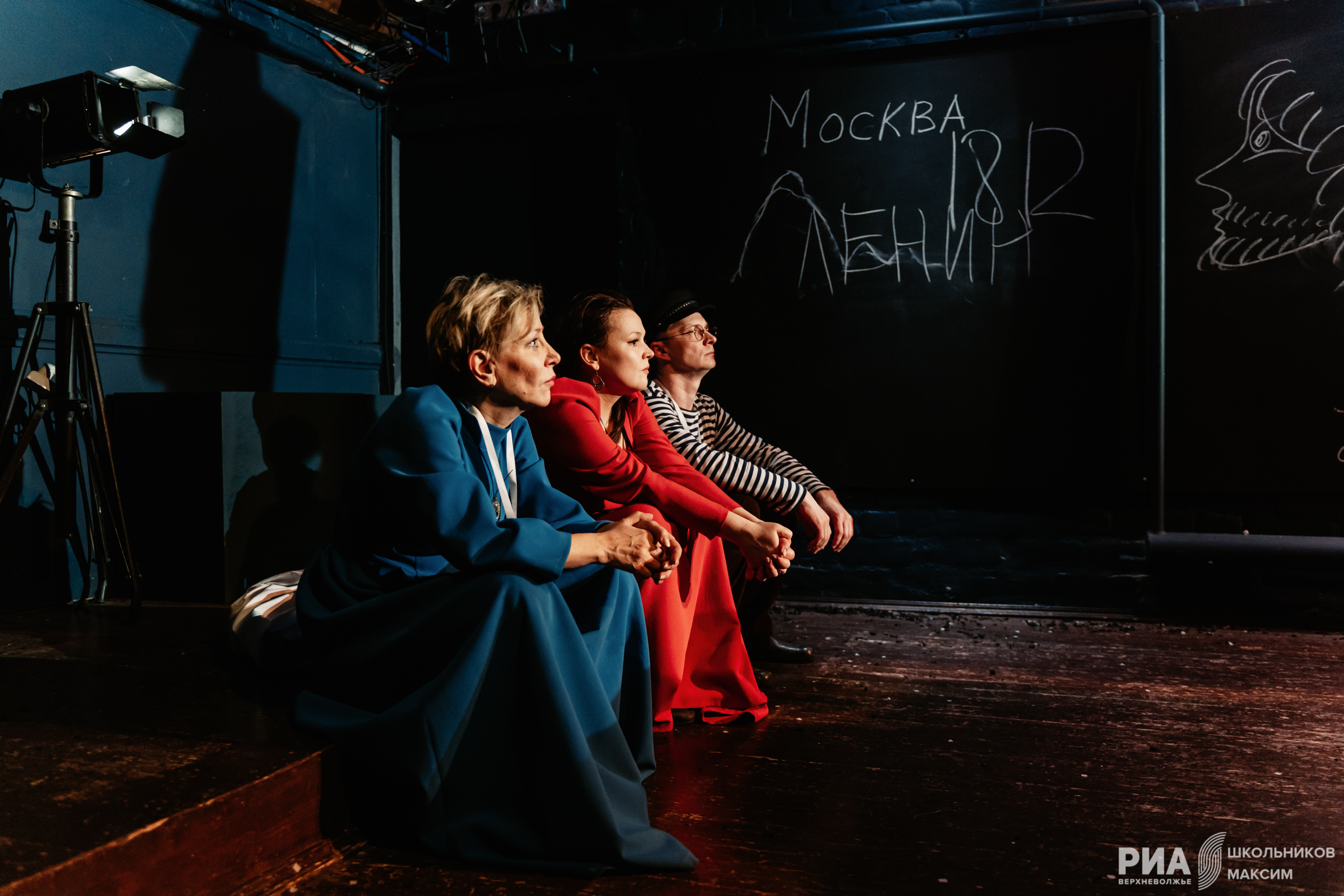 От истоков и до наших дней: Тверской ТЮЗ показал “Историю небольшого города”