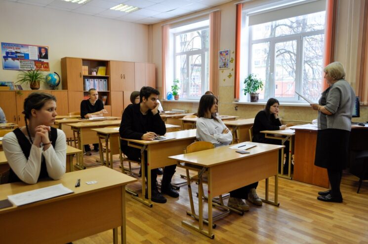 В Тверской области устроили тренировку ЕГЭ-2024 В Тверской области устроили тренировку ЕГЭ-2024