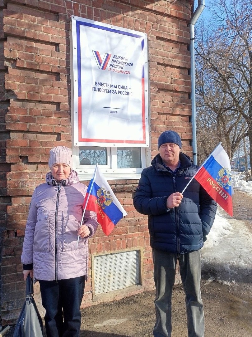 Жители Тверской области участвуют в фотоконкурсе на избирательных участках
