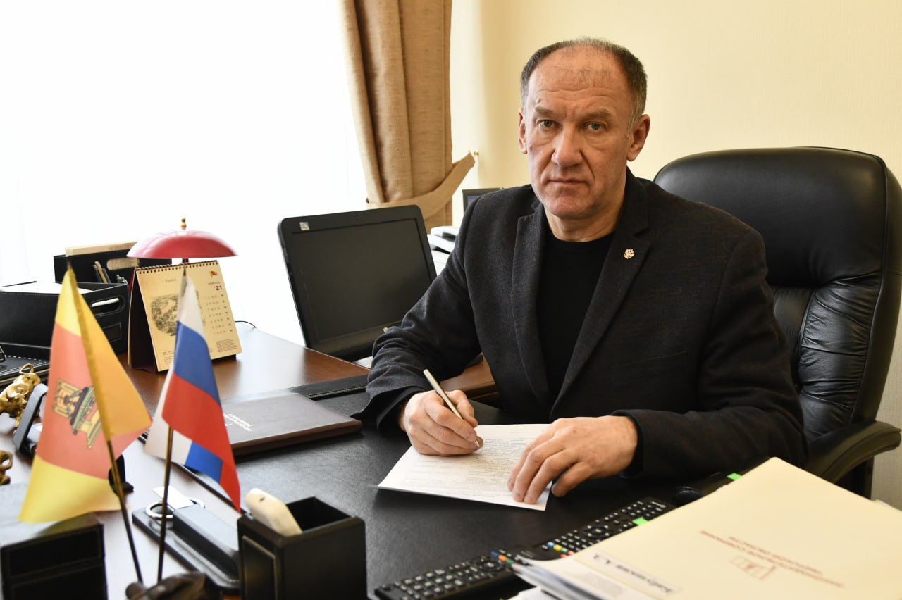 Артур Бабушкин: Уровень доверия к президенту чрезвычайно высок Артур Бабушкин: Уровень доверия к президенту чрезвычайно высок