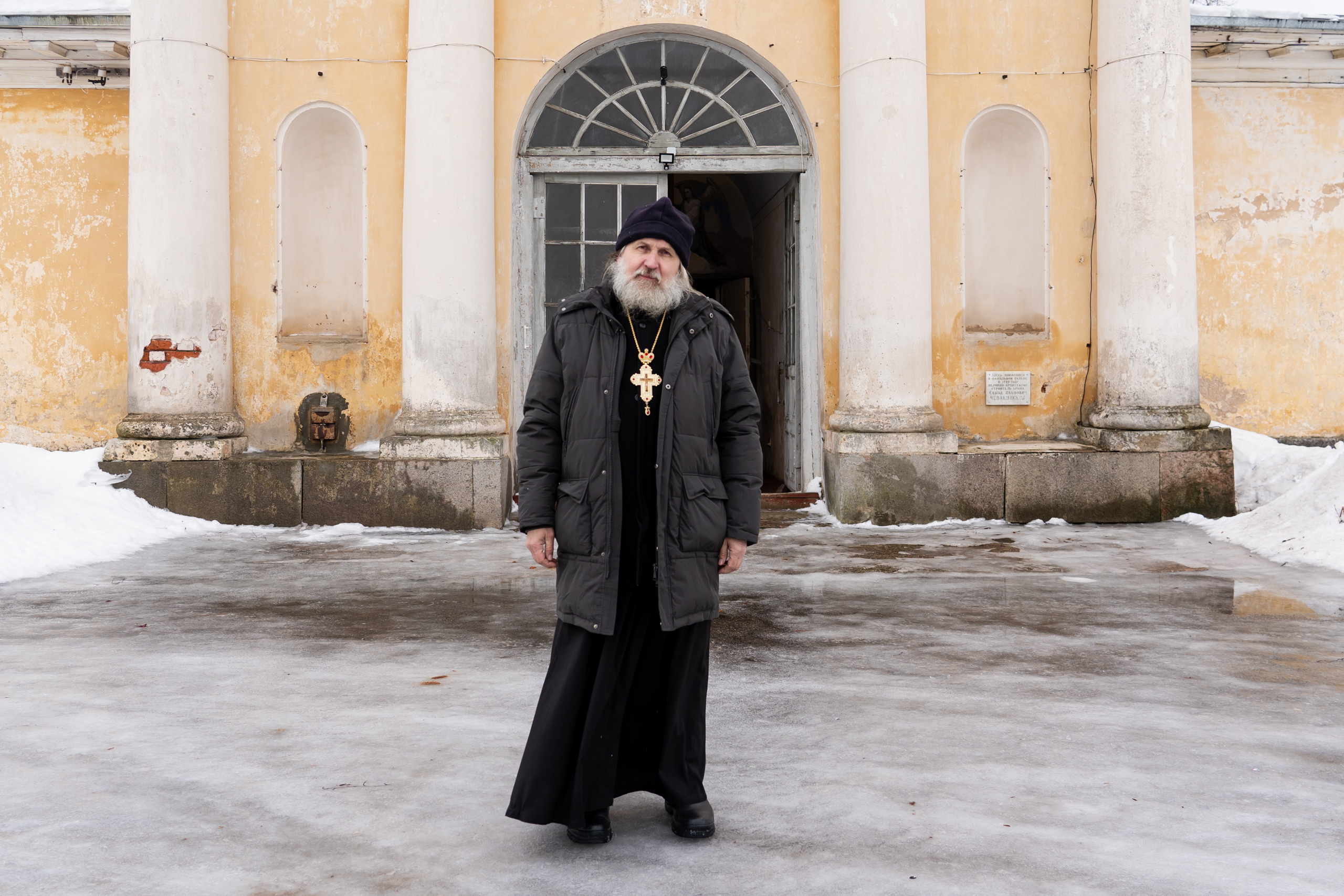 Блогер показал уникальную сельскую церковь в Тверской области