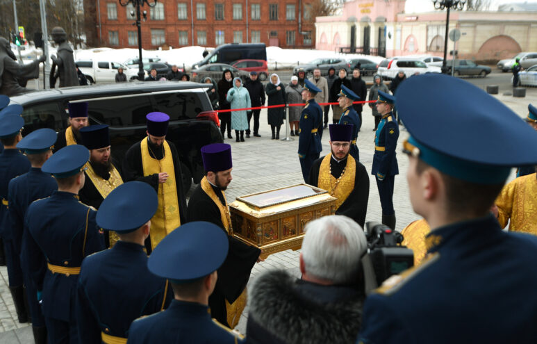 В Тверь привезли ковчег c частицей мощей святителя Николая Чудотворца