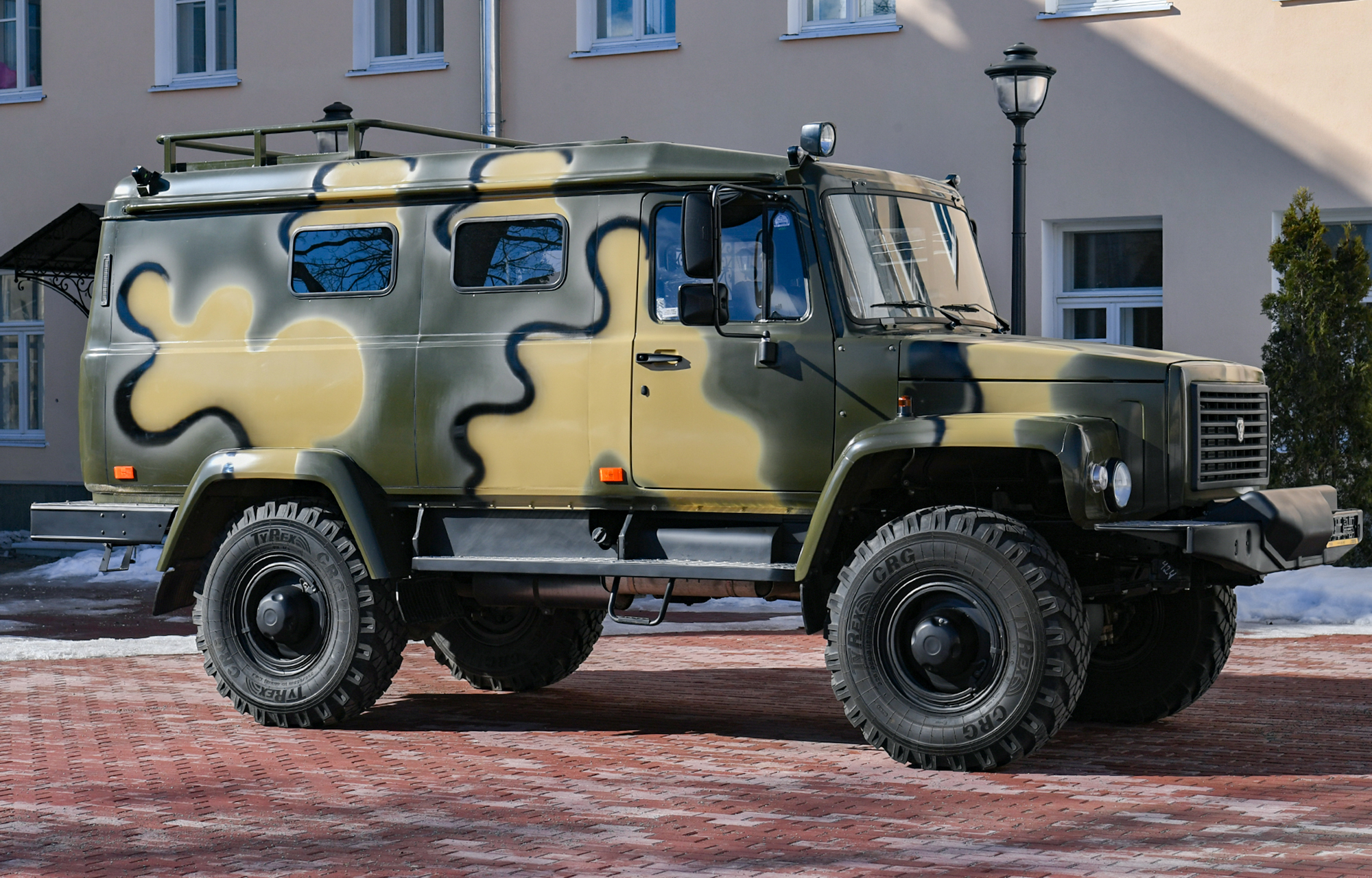 Губернатор Тверской области передал бойцам в зону СВО «Вепря»