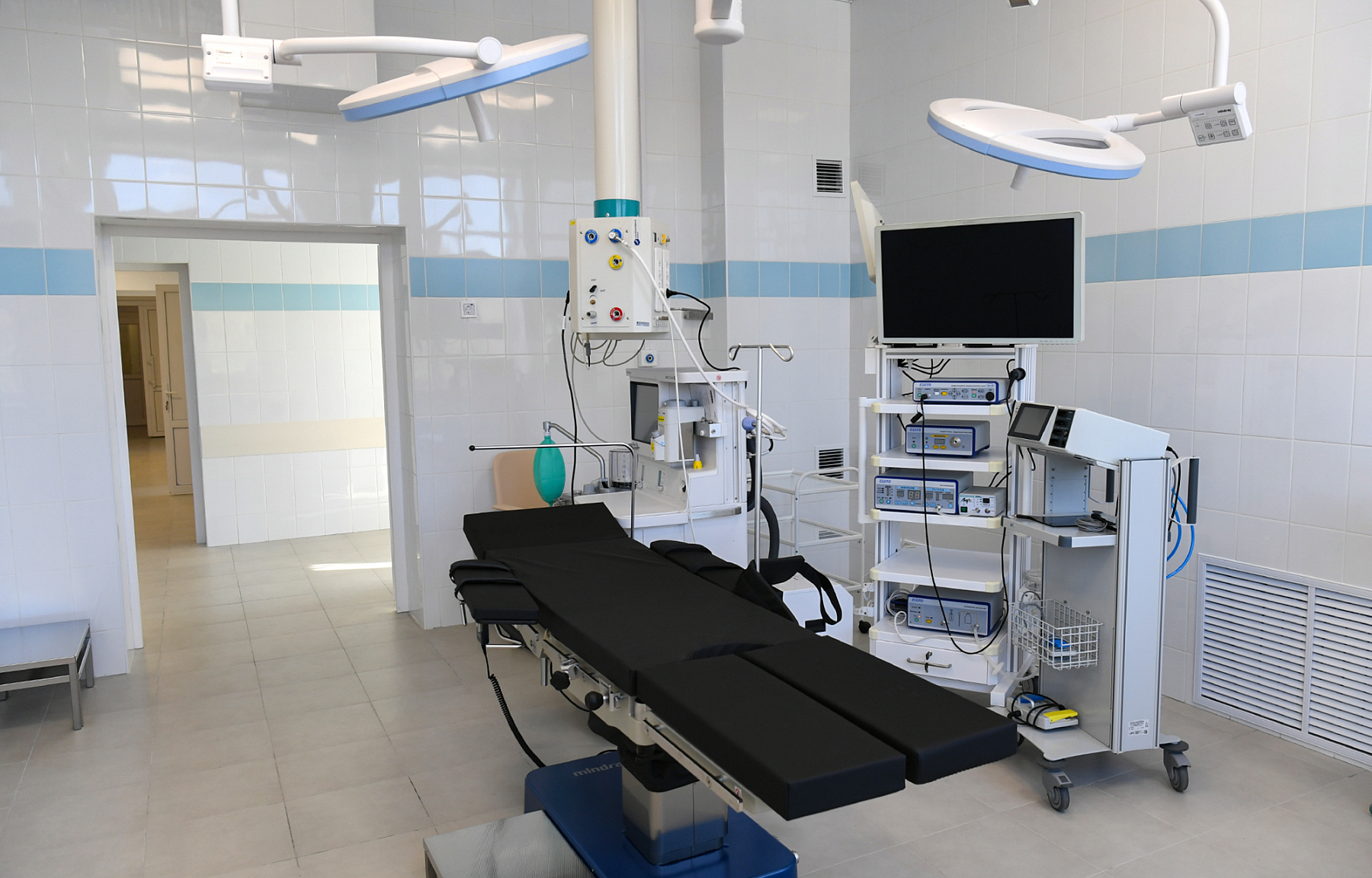 Губернатор Игорь Руденя посетил отремонтированные подразделения городской больницы №6 Твери