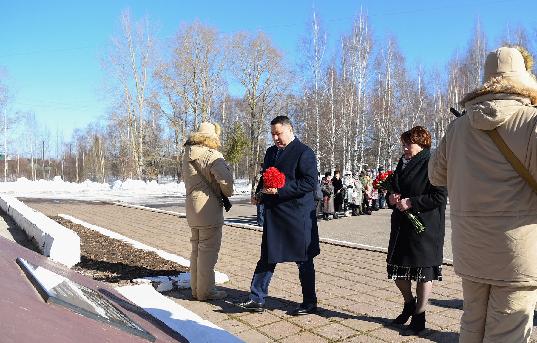 В Вышнем Волочке Игорь Руденя возложил цветы к мемориальному комплексу