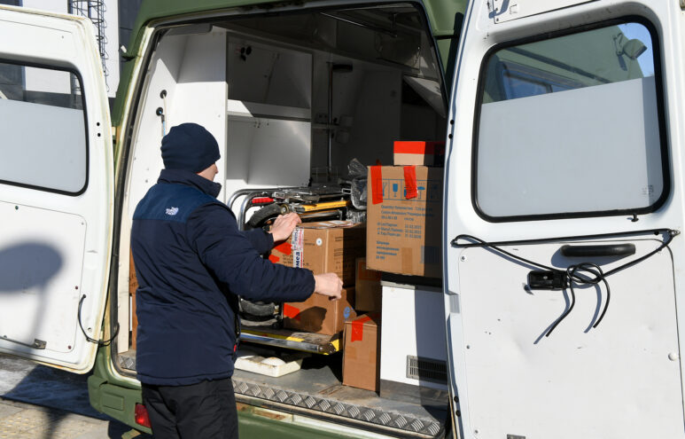 Машины и гуманитарный груз направила Тверская область в зону СВО