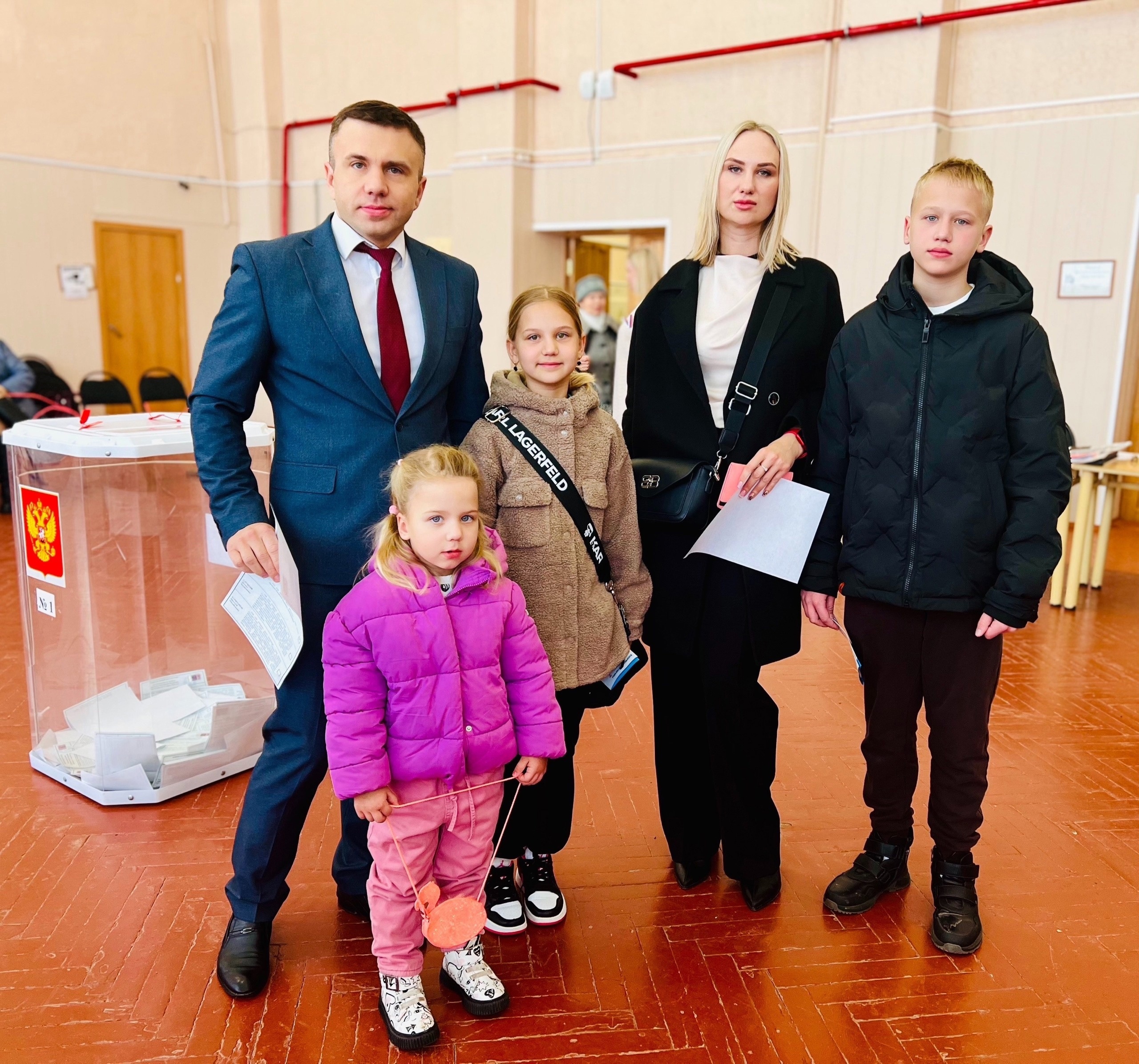 Андрей Николашкин: Мы пришли голосовать на выборы президента всей семьей