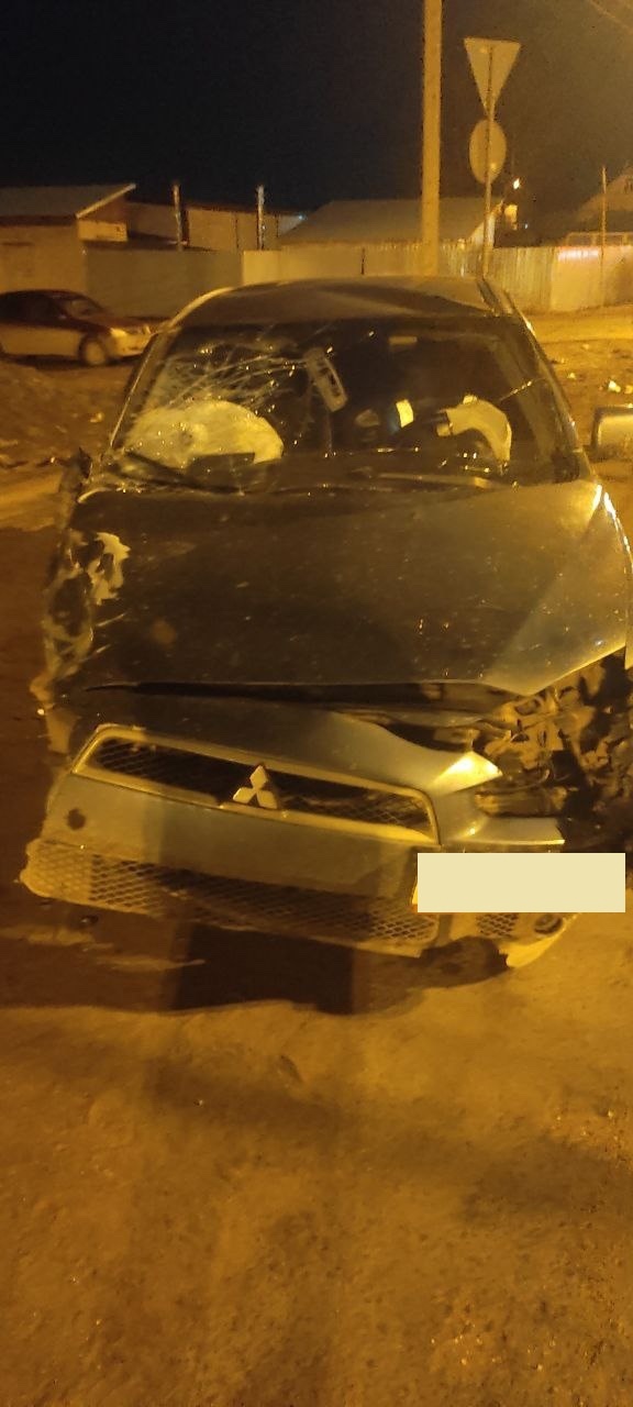 На М-10 в Тверской области столкнулись два автомобиля