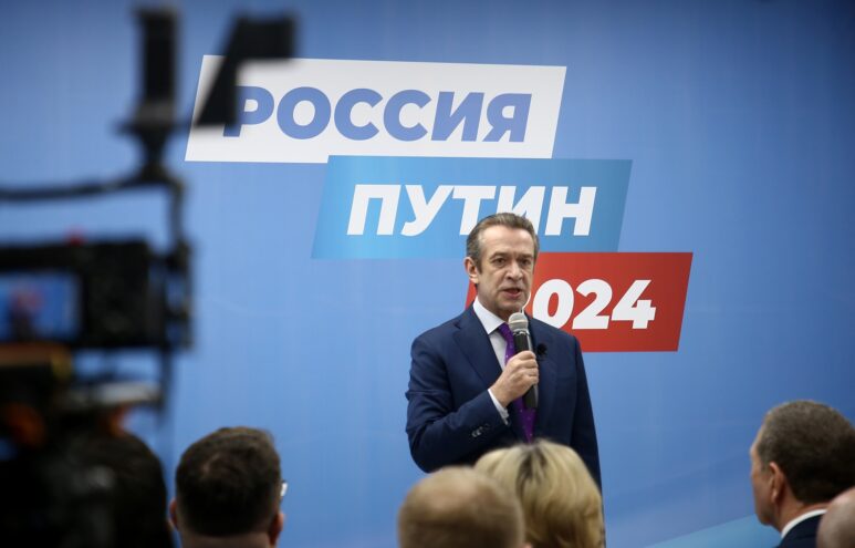 Известный артист Владимир Машков встретился с представителями общественности в Твери Известный артист Владимир Машков встретился с представителями общественности в Твери