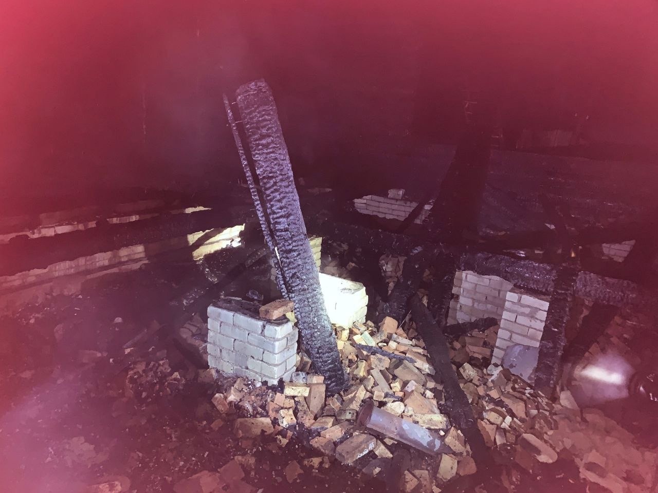 В Тверской области в сгоревшем доме нашли тело человека