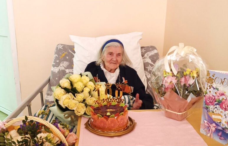 В Твери участнице Великой Отечественной войны Дарье Григорьевне Семеновой исполнилось 100 лет