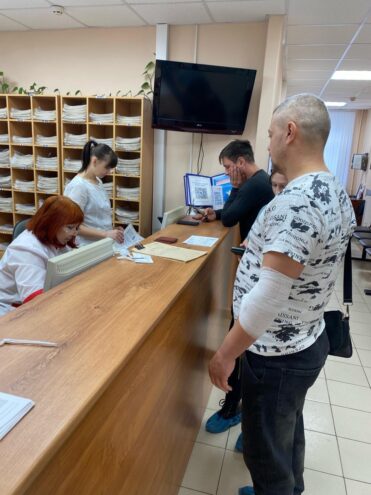 Жители Твери сдают кровь для пострадавших в результате трагедии, произошедшей в КЗ «Крокус Сити Холл»