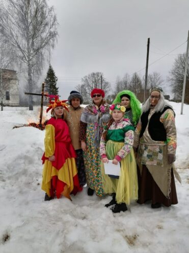 В деревнях Лихославльского округа проводили зиму
