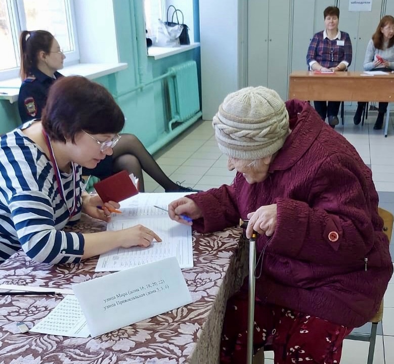 В Тверской области на выборы президента пришла 99-летняя участница Великой Отечественной войны