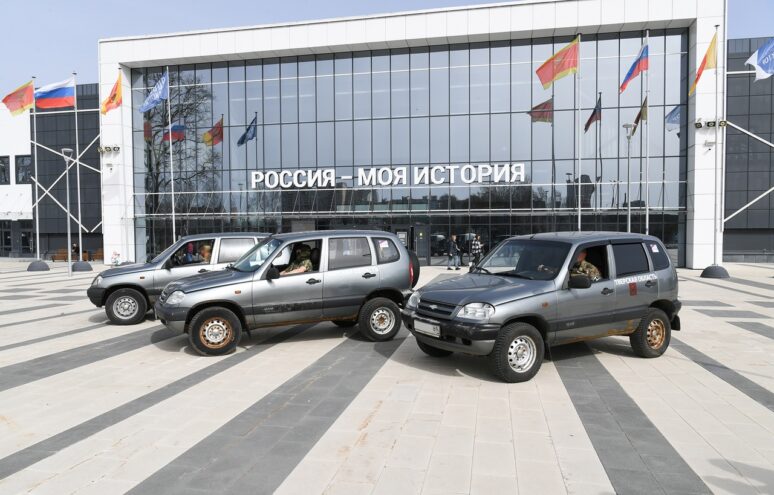 Из Тверской области в зону СВО направили три автомобиля Из Тверской области в зону СВО направили три автомобиля