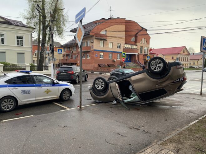 В Твери в ДТП пострадала беременная женщина