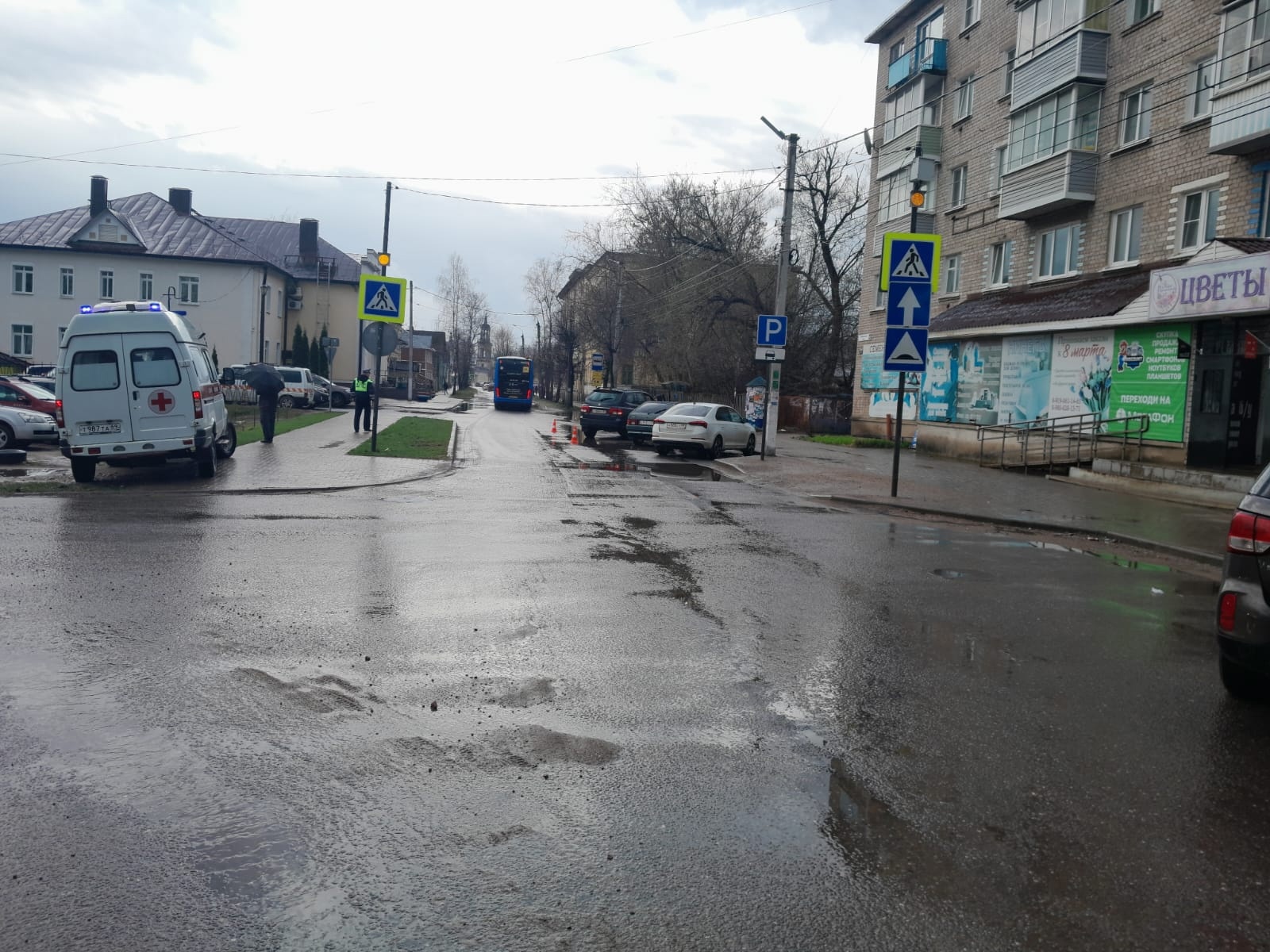 В Торжке иномарка сбила 5-летнего мальчика В Торжке иномарка сбила 5-летнего мальчика